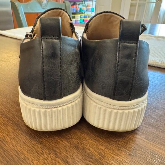 Soul Naturalizer Turner Womens Black Slip On Zip Up Sneaker Size 7 - Picture 7 of 8